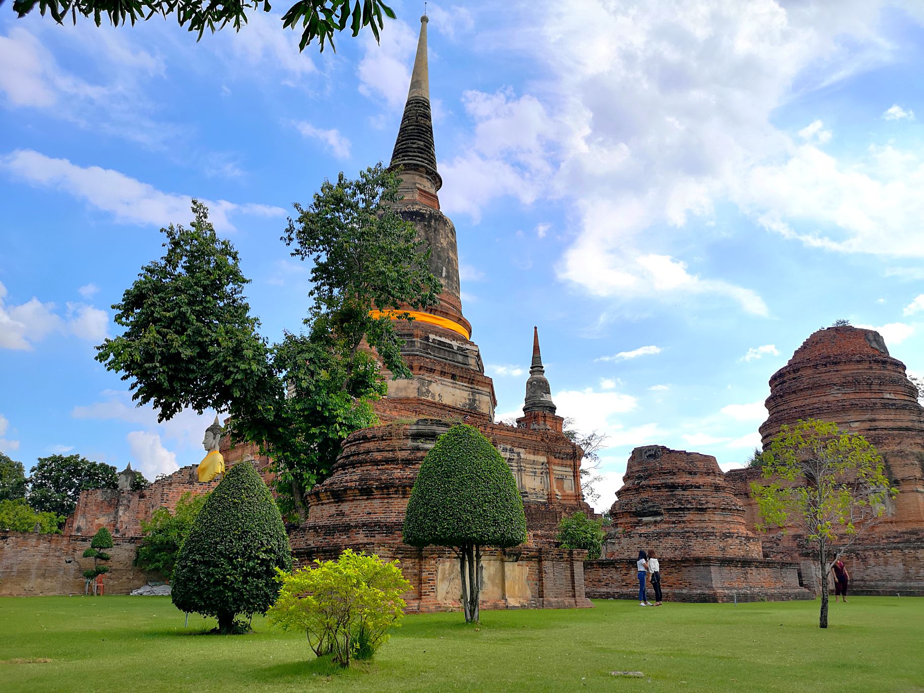 Wat yai chai Mongkhon