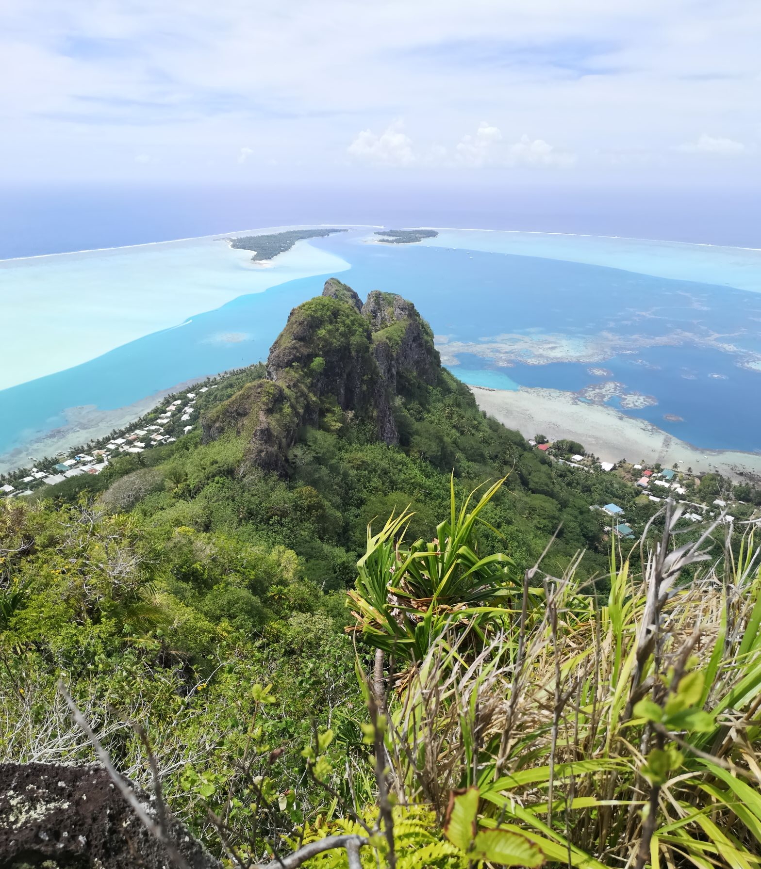 maupiti view moutain